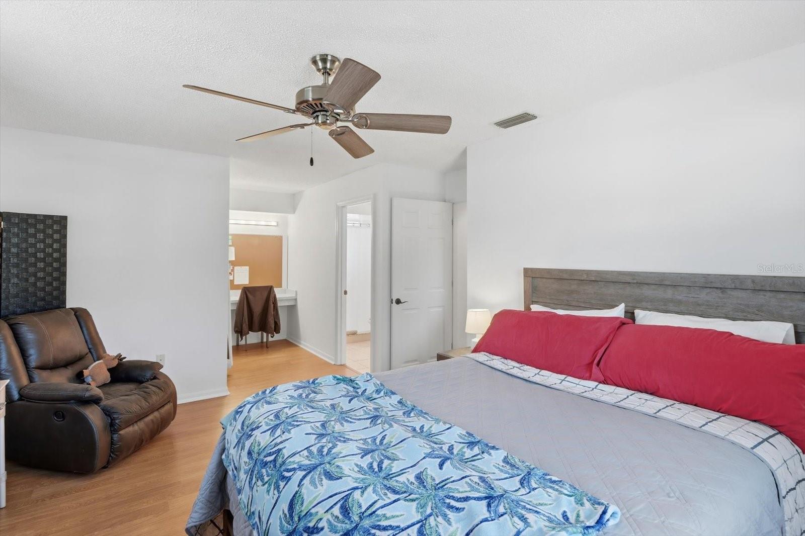 OAK RUN - Residential