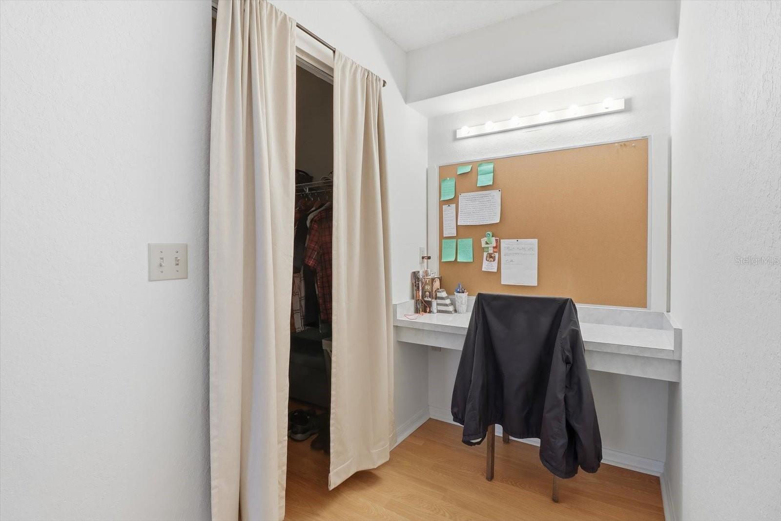 OAK RUN - Residential