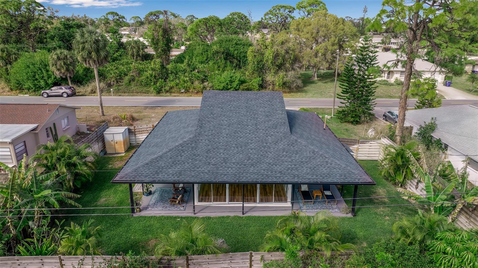 SOUTH VENICE - Residential