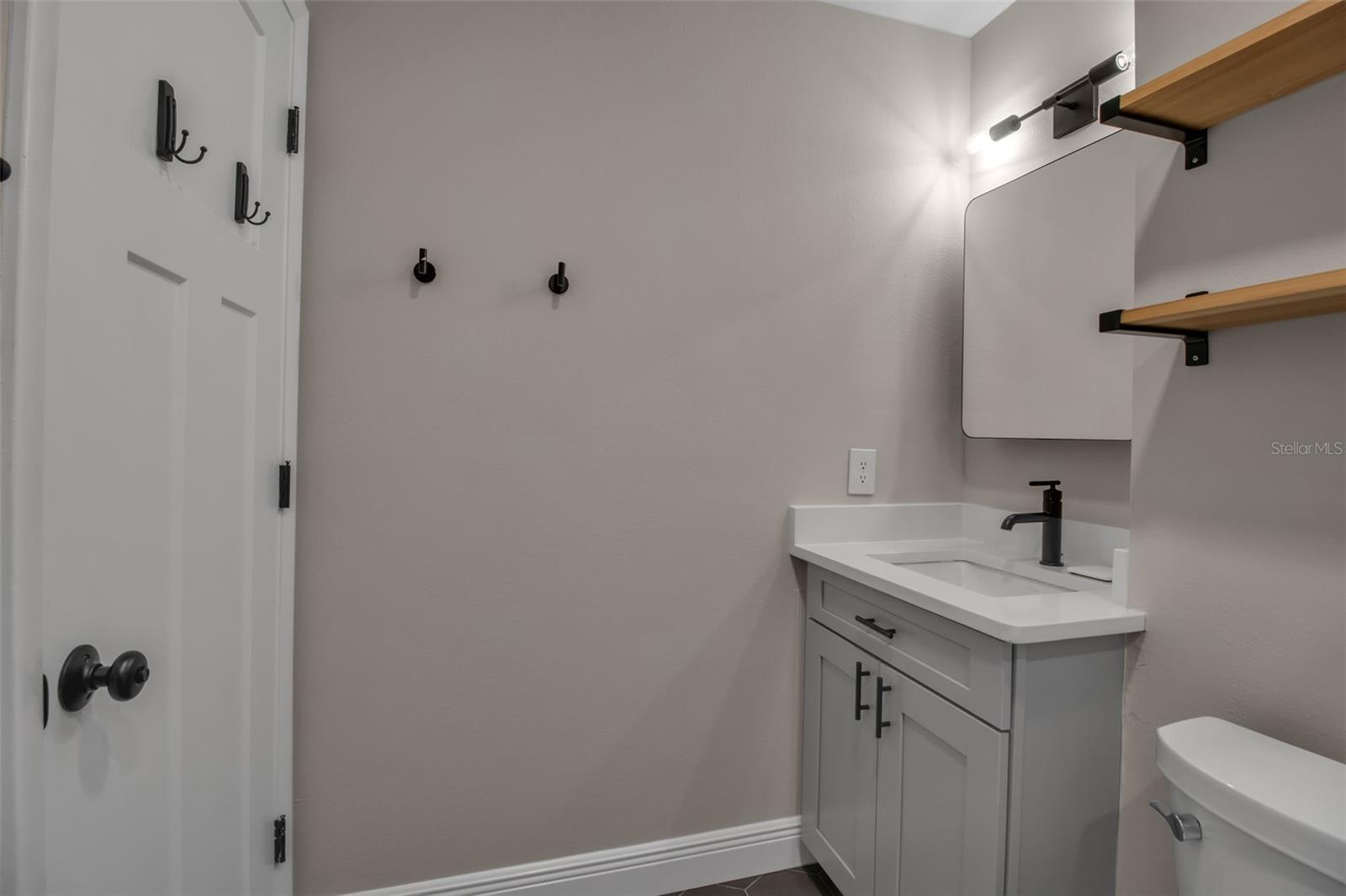 SOUTH VENICE - Residential