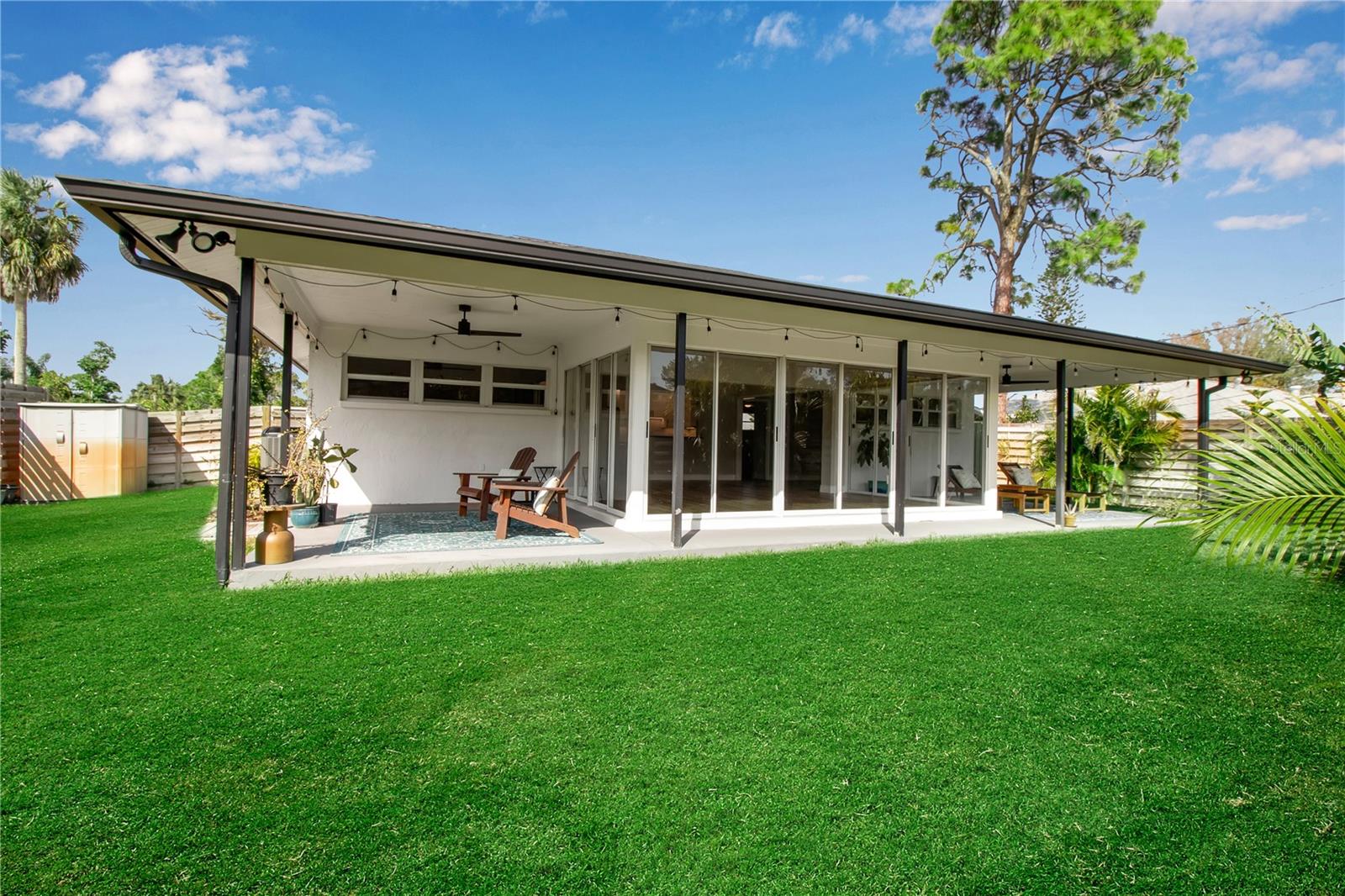 SOUTH VENICE - Residential