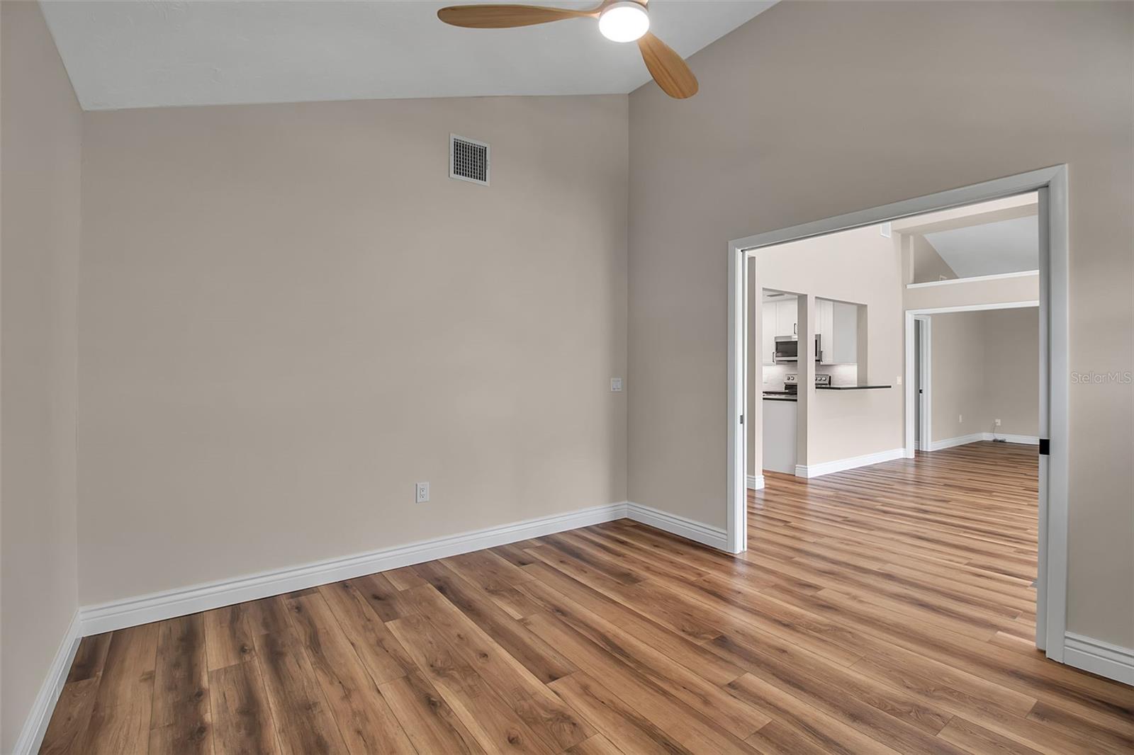 SOUTH VENICE - Residential