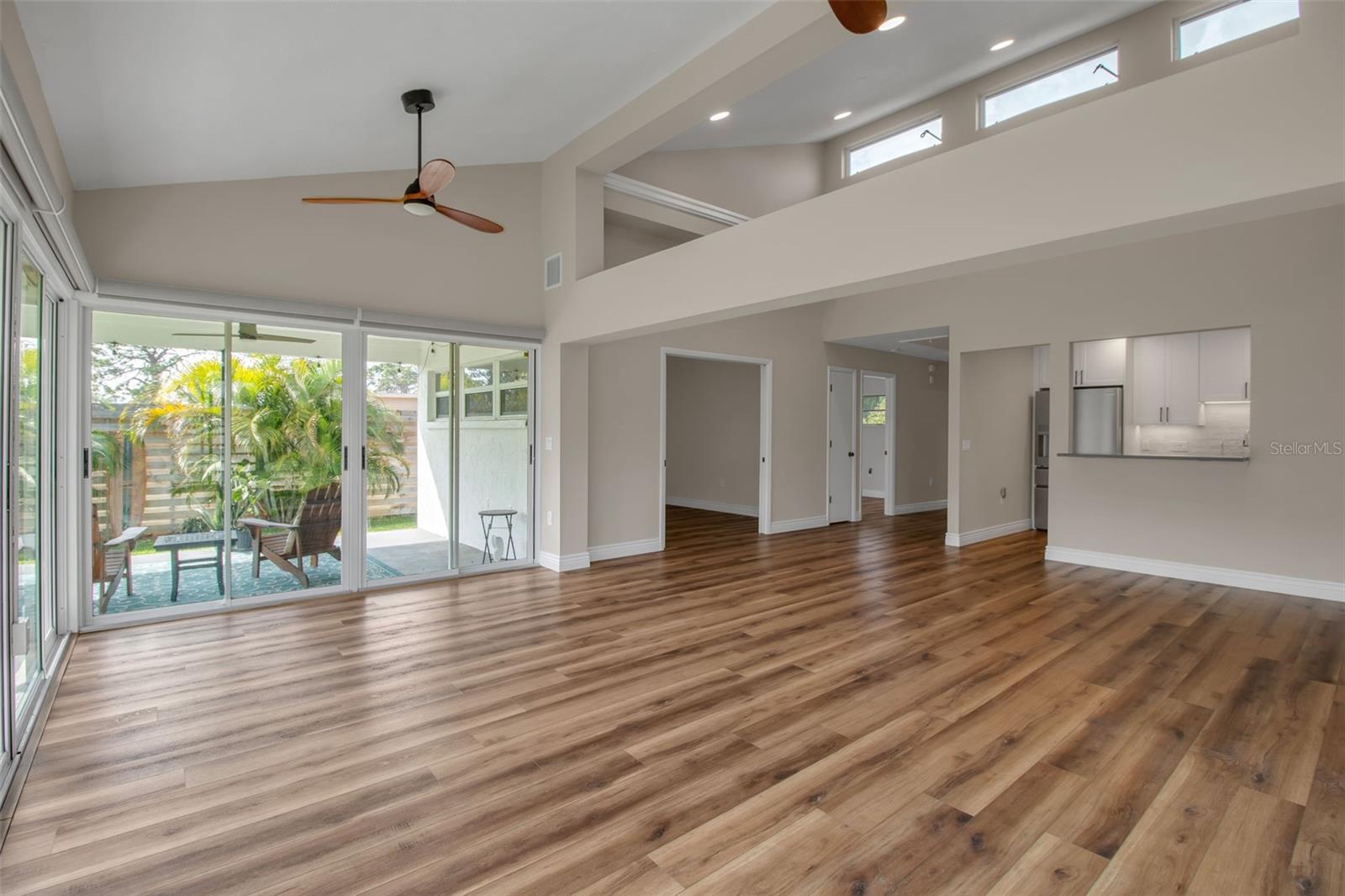 SOUTH VENICE - Residential