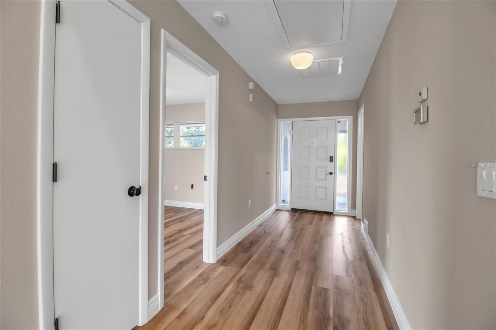 SOUTH VENICE - Residential