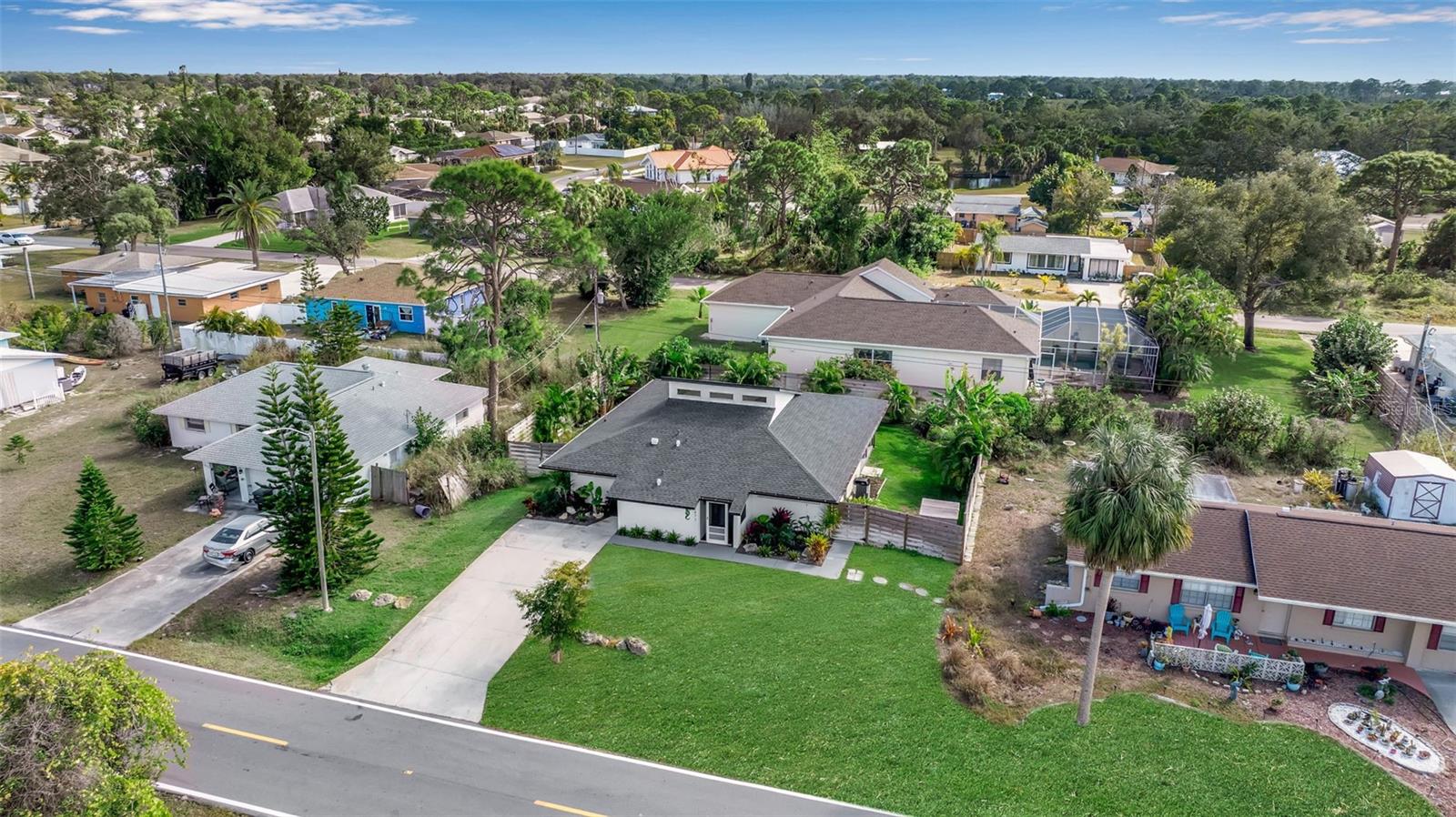 SOUTH VENICE - Residential