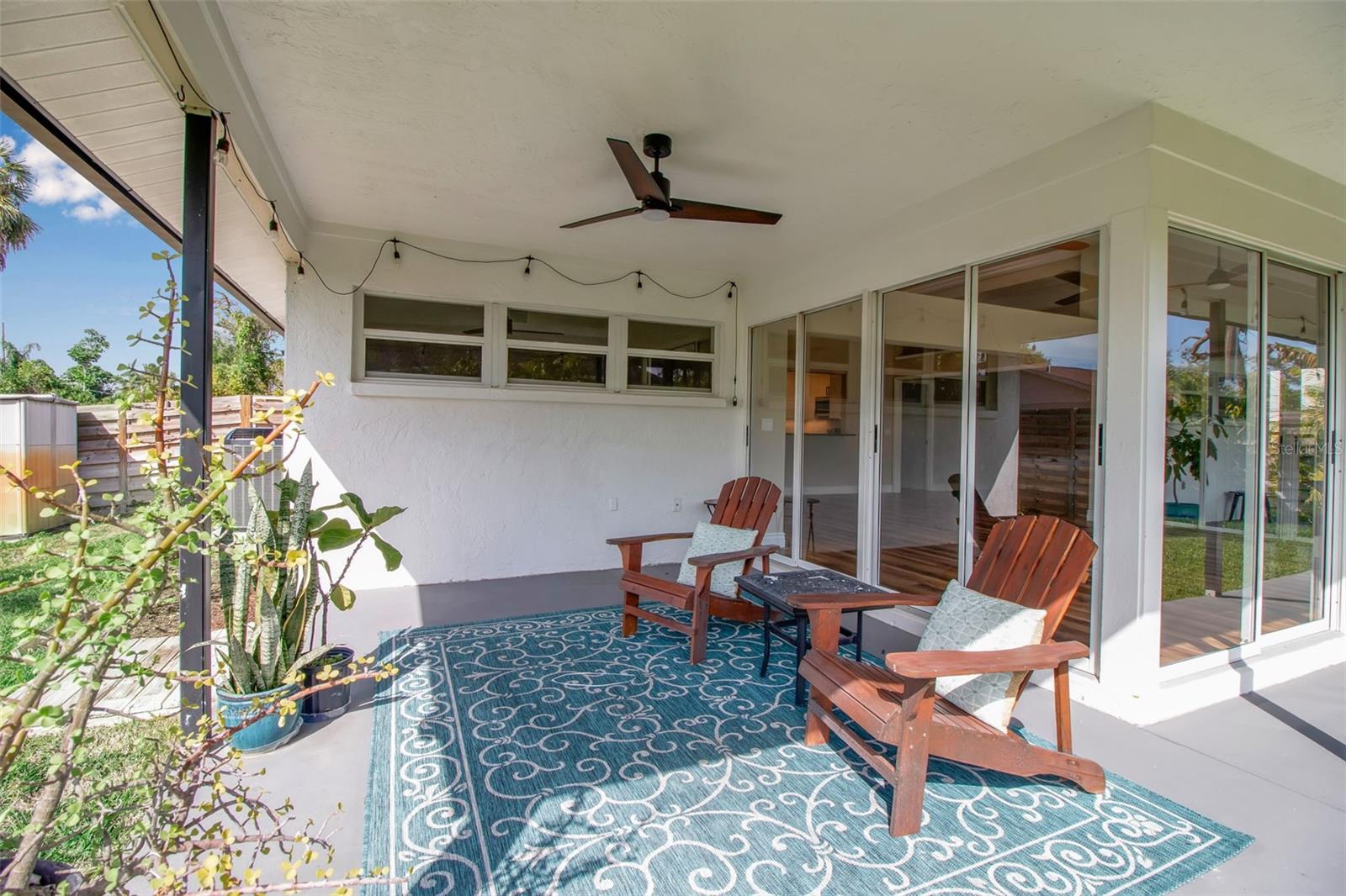 SOUTH VENICE - Residential