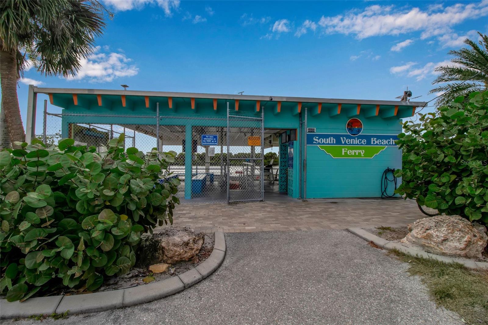 SOUTH VENICE - Residential