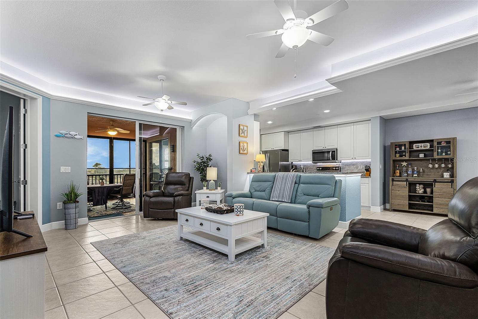 ESPLANADE/BURNT STORE MARINA PH 2 BLDNG 2 - Residential