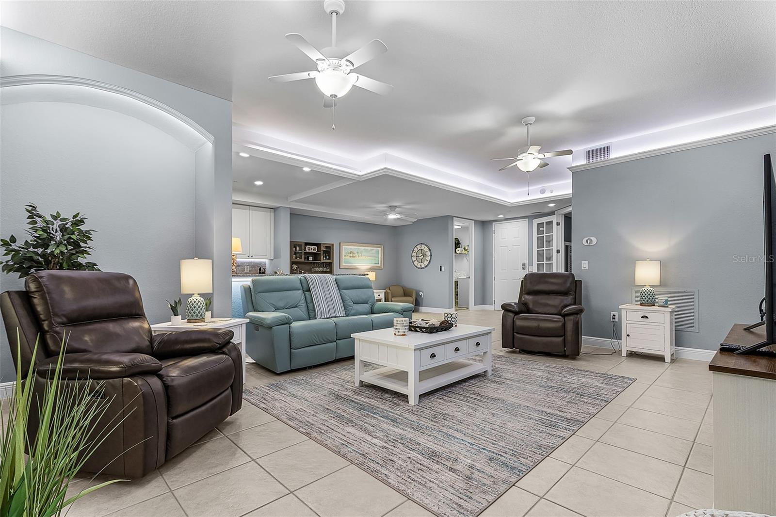 ESPLANADE/BURNT STORE MARINA PH 2 BLDNG 2 - Residential