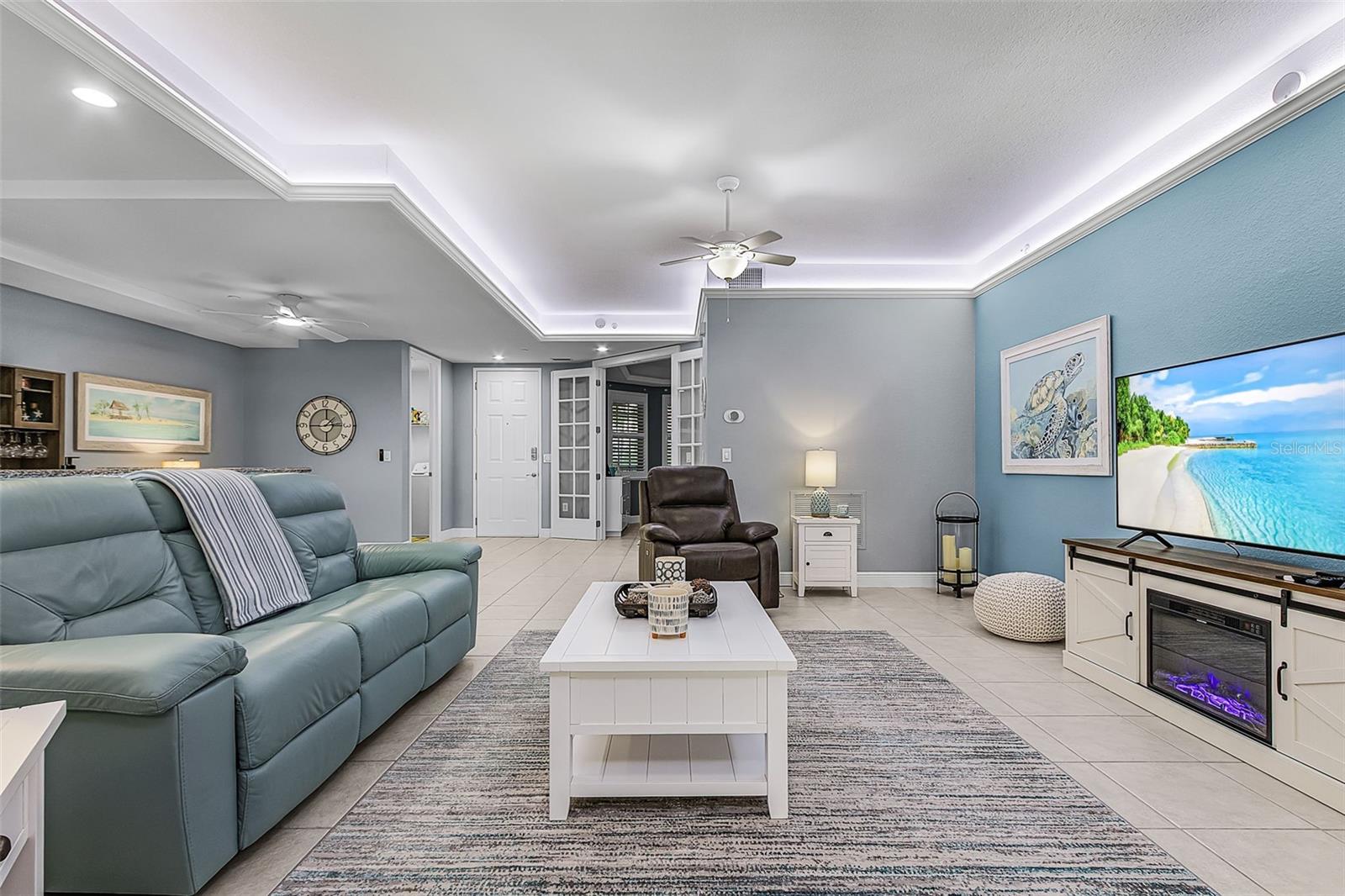 ESPLANADE/BURNT STORE MARINA PH 2 BLDNG 2 - Residential