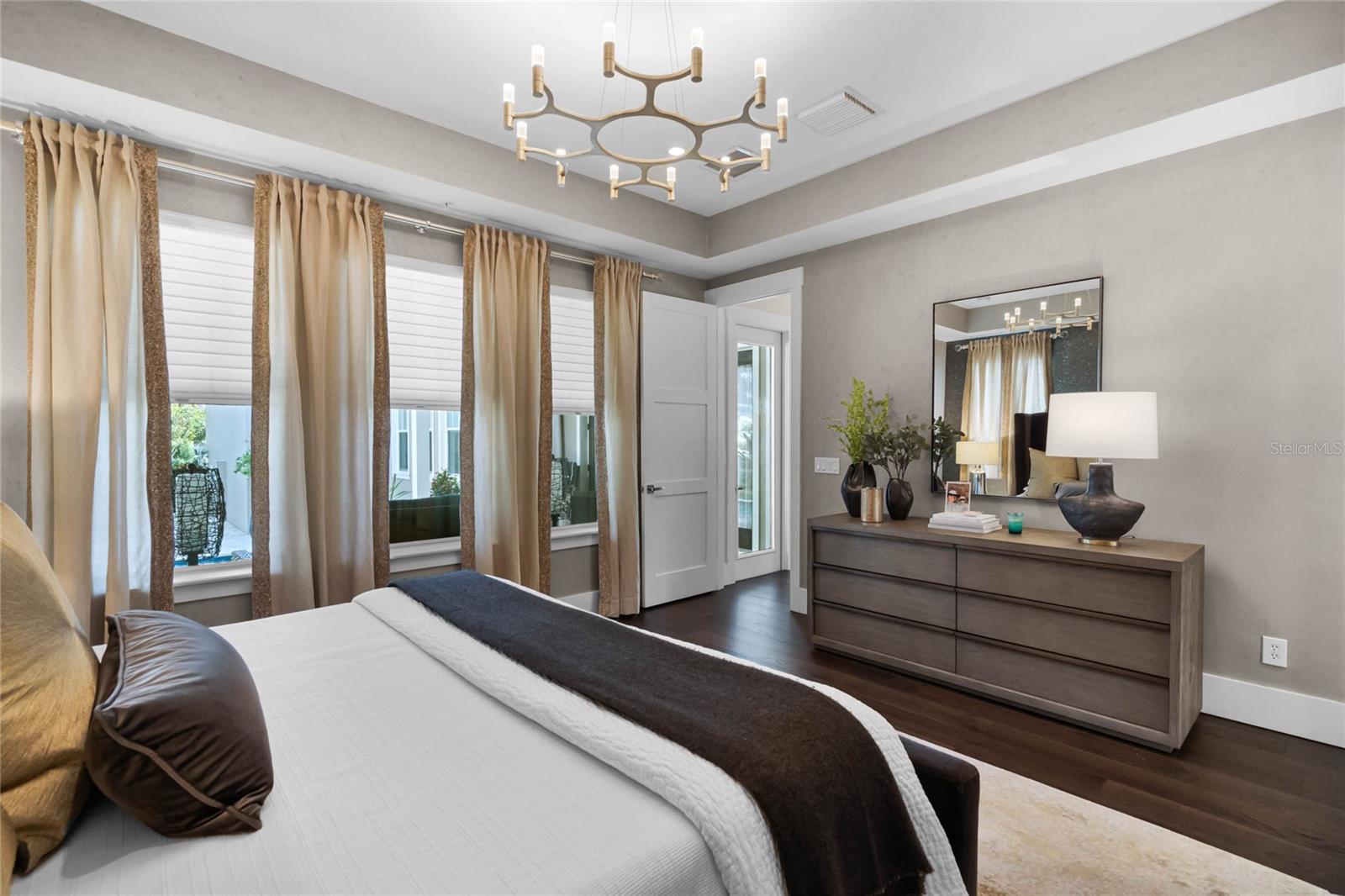 BALDWIN PARK UN 10 - Residential