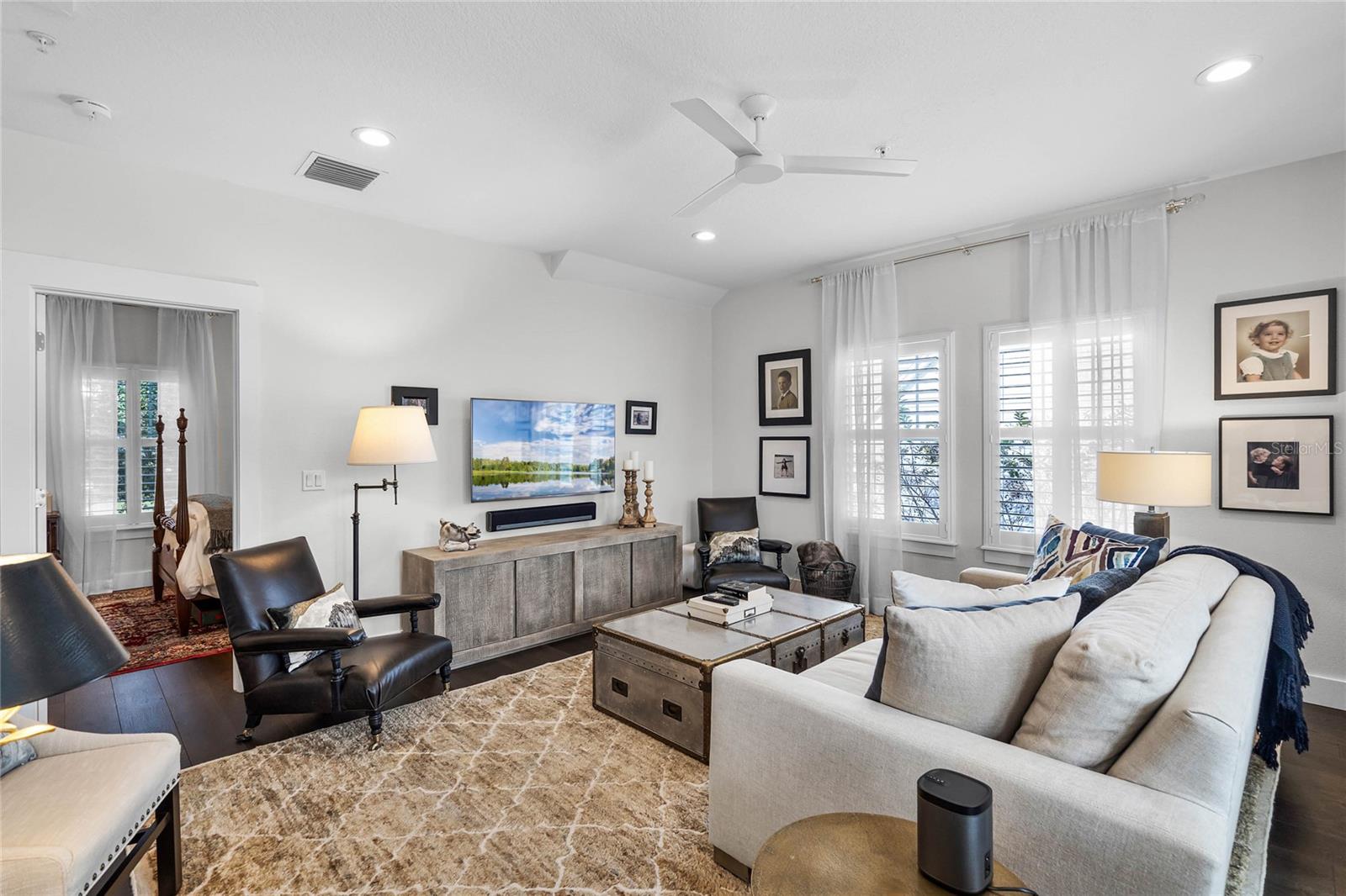 BALDWIN PARK UN 10 - Residential