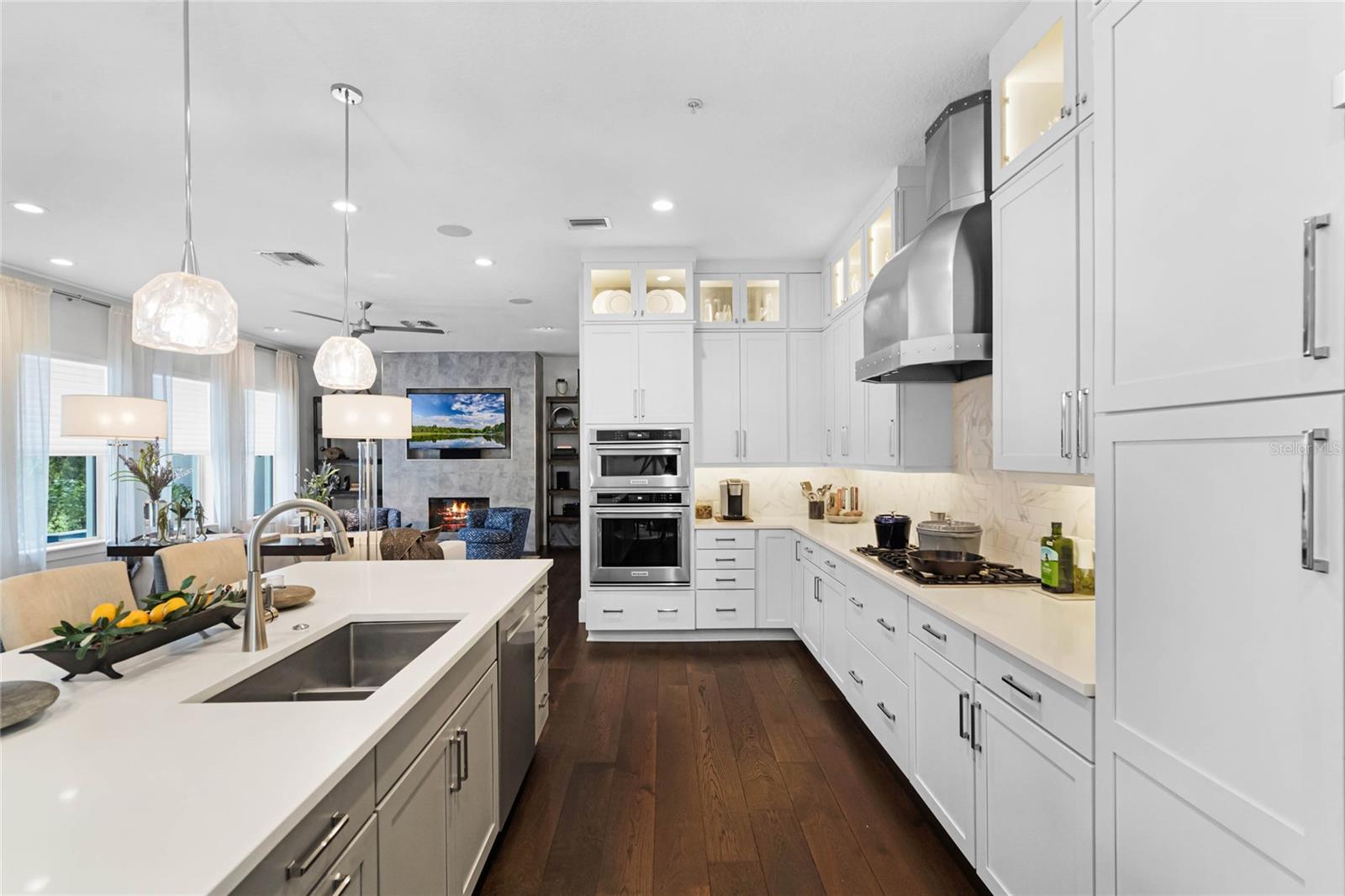 BALDWIN PARK UN 10 - Residential