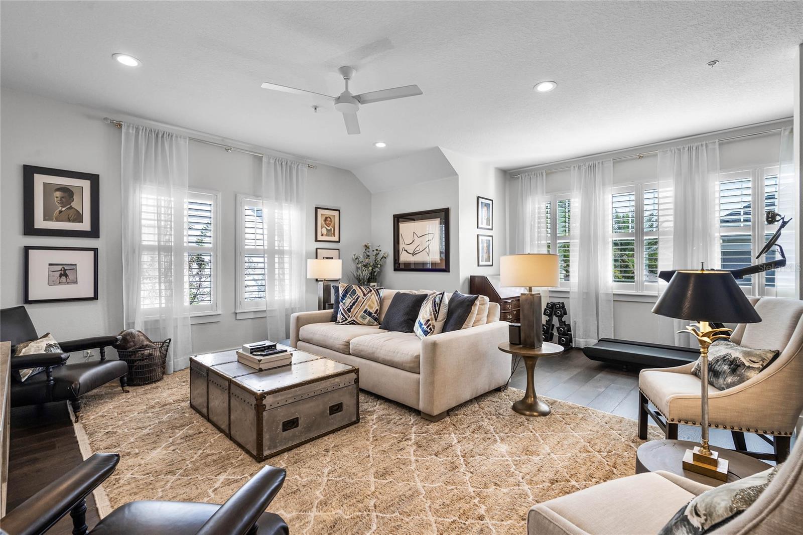 BALDWIN PARK UN 10 - Residential