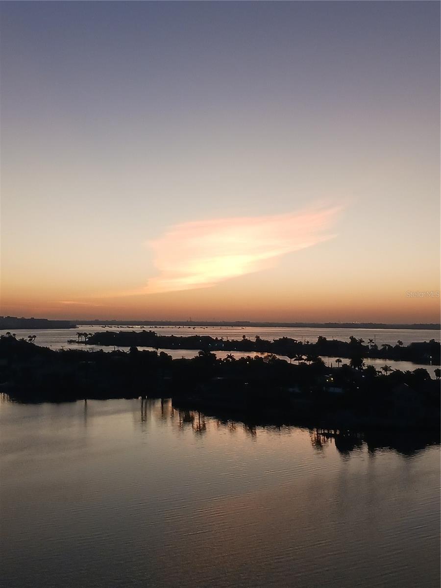 THREE PALMS POINTE - Residential