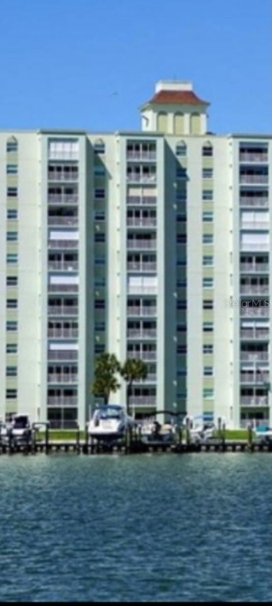 THREE PALMS POINTE - Residential