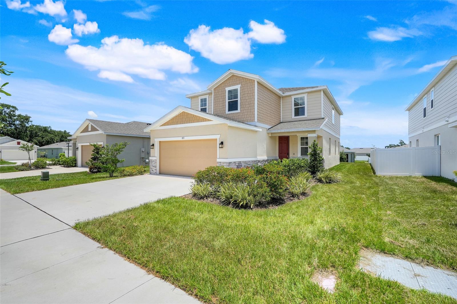 853 BLUE CREEK DRIVE