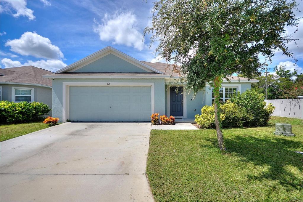 Photo of 108 Black Skimmer Lane, Winter Haven, FL 33880 (MLS # G5102541)