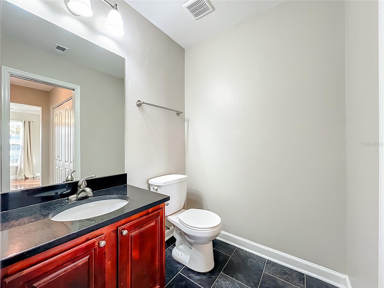 MIRIADA CONDO - Residential