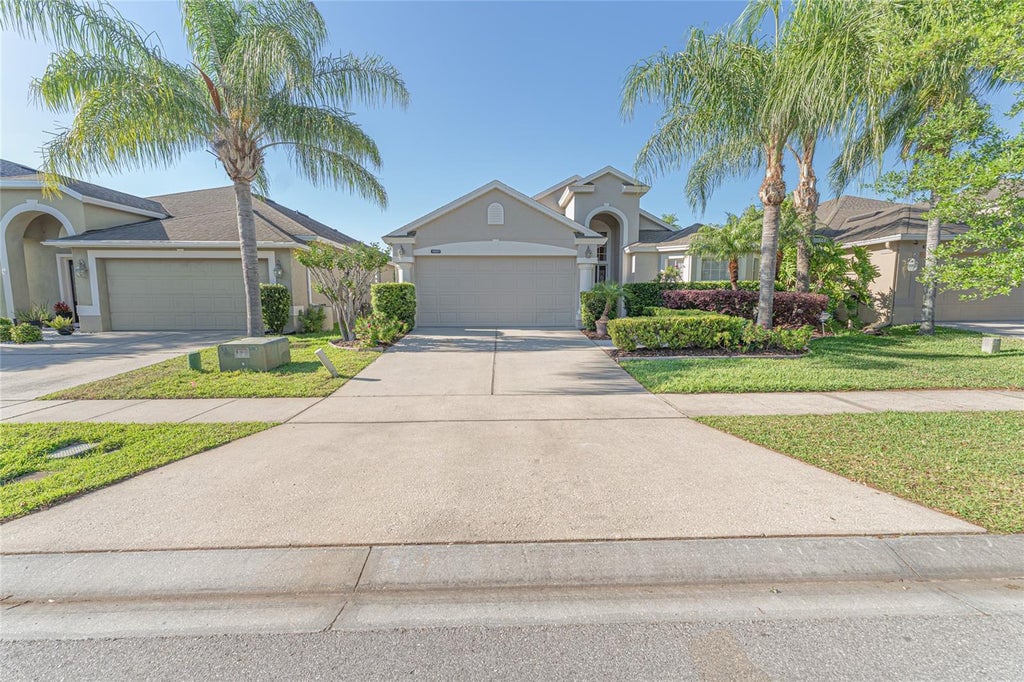 Photo of 14921 Braywood Trail, Orlando, FL 32824 (MLS # O6430172)