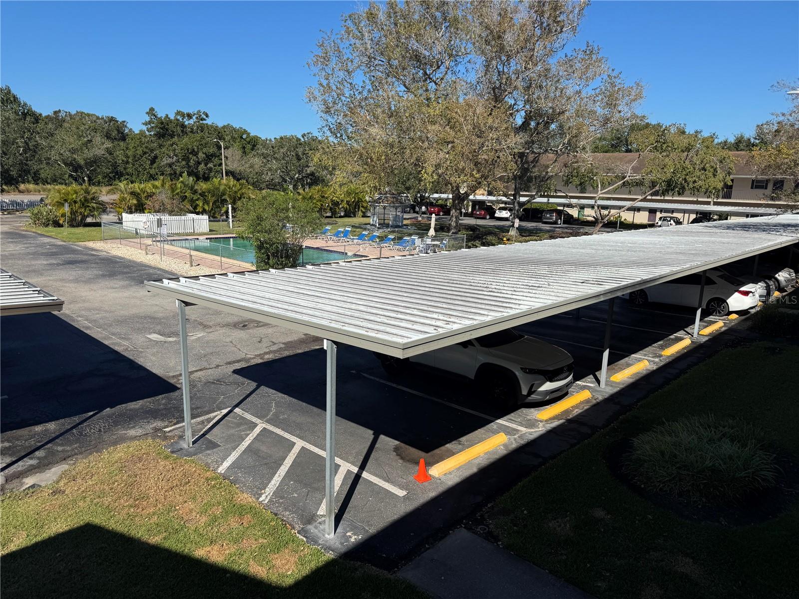 SEMINOLE OAKS APTS - Residential Lease