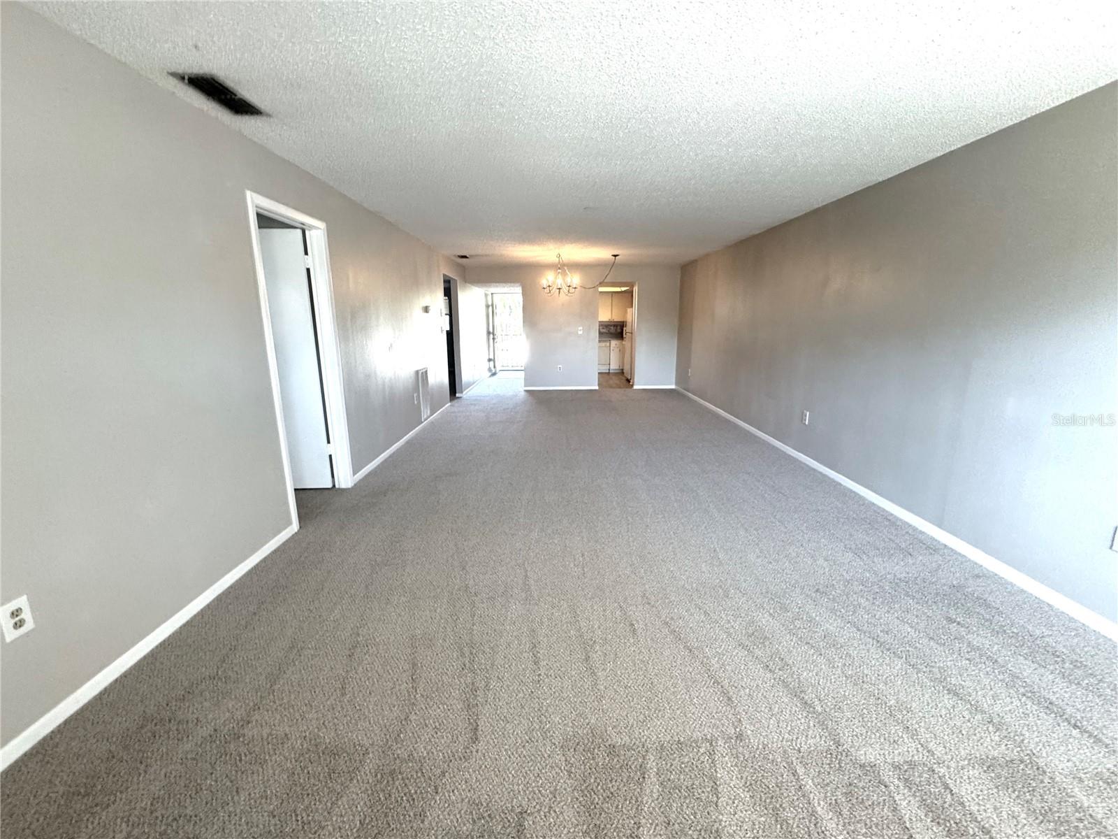 SEMINOLE OAKS APTS - Residential Lease