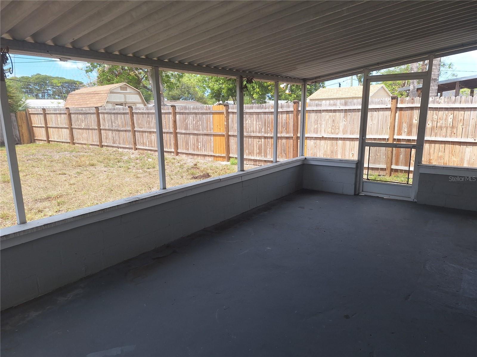 CROSS BAYOU ESTATES 2ND ADD - Residential