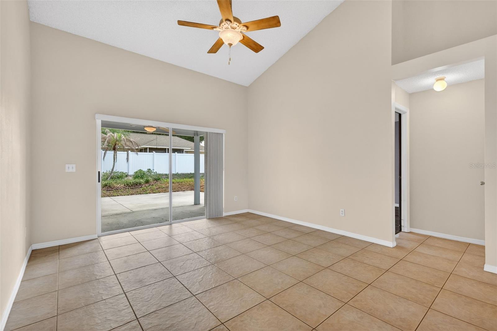 EUSTIS CROOKED LAKE RIDGE ADD 01 - Residential
