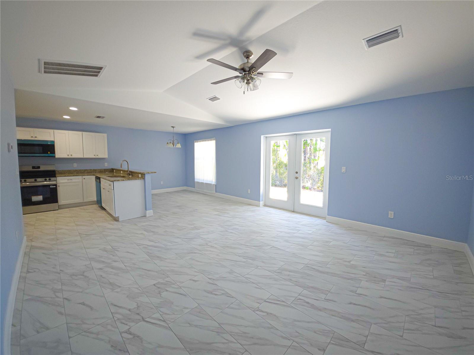 LAKE PLACID SEC 5 - Residential