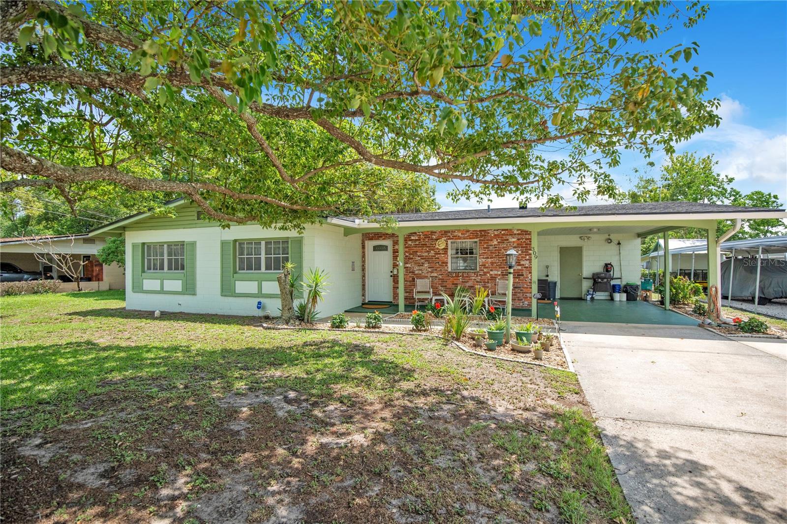 309 VIHLEN ROAD