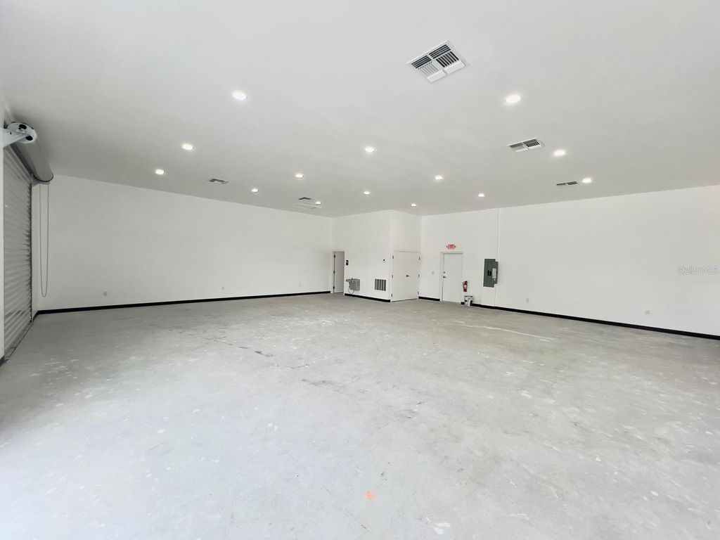 Photo of 733 Tillman Place #106, Plant City, FL 33566 (MLS # O6340573)