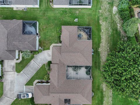 A home in TAVARES