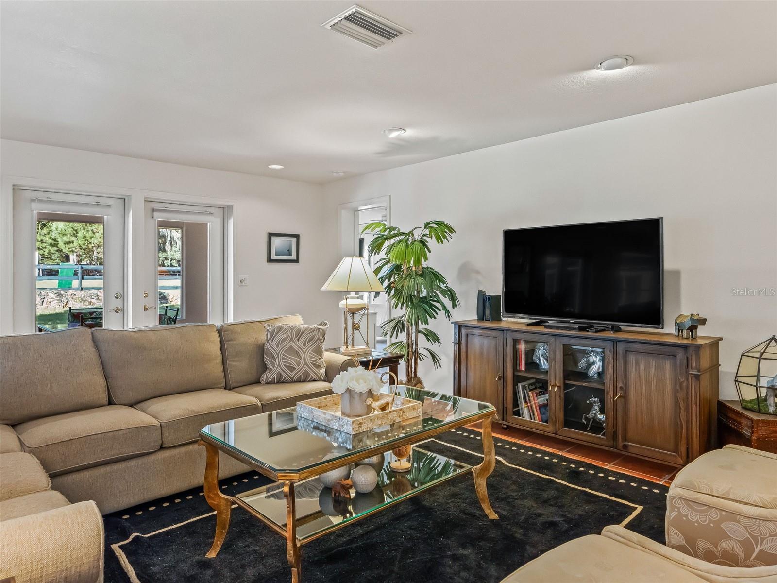 MEADOW WOOD FARMS UN 02 - Residential