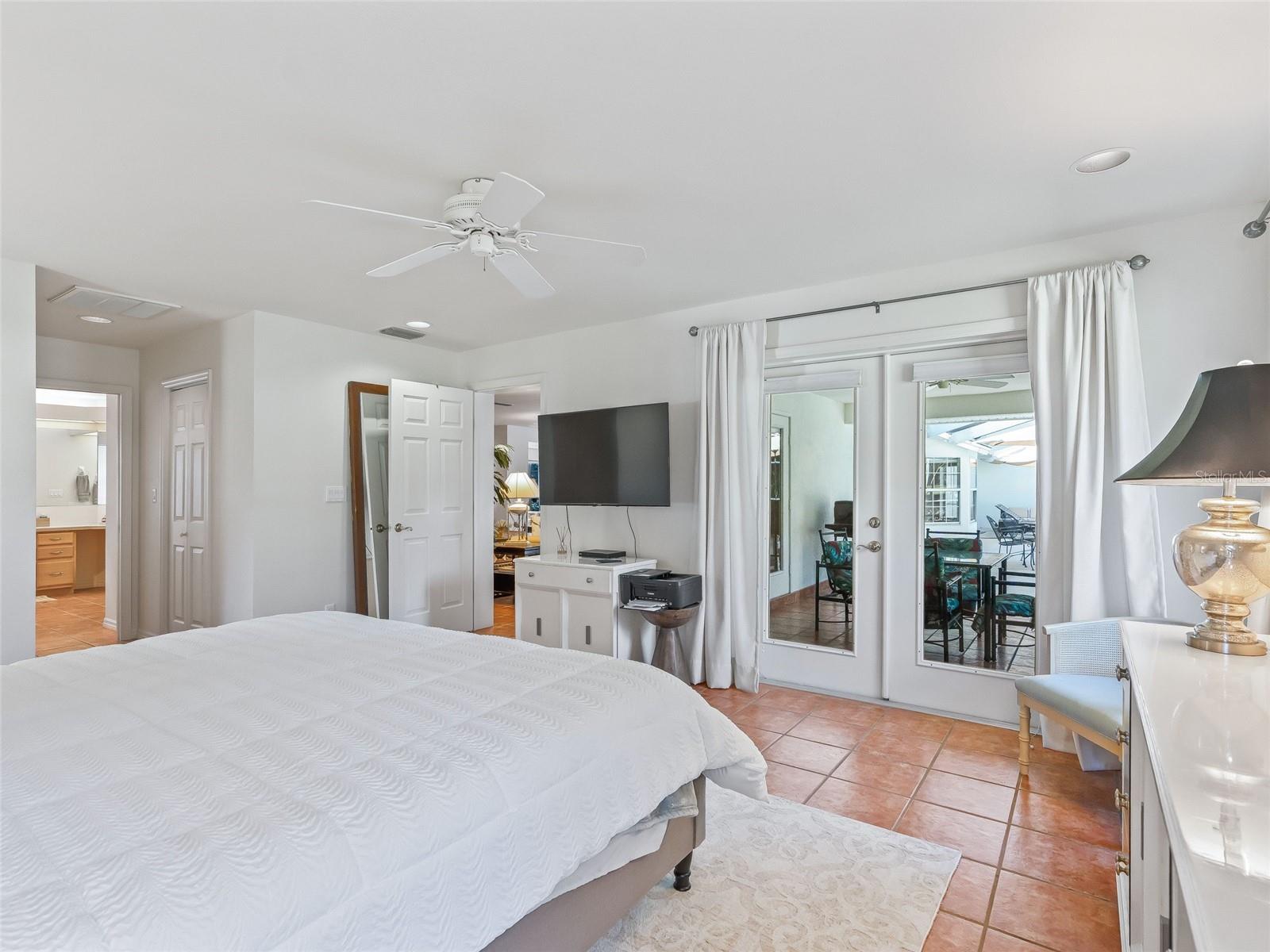 MEADOW WOOD FARMS UN 02 - Residential