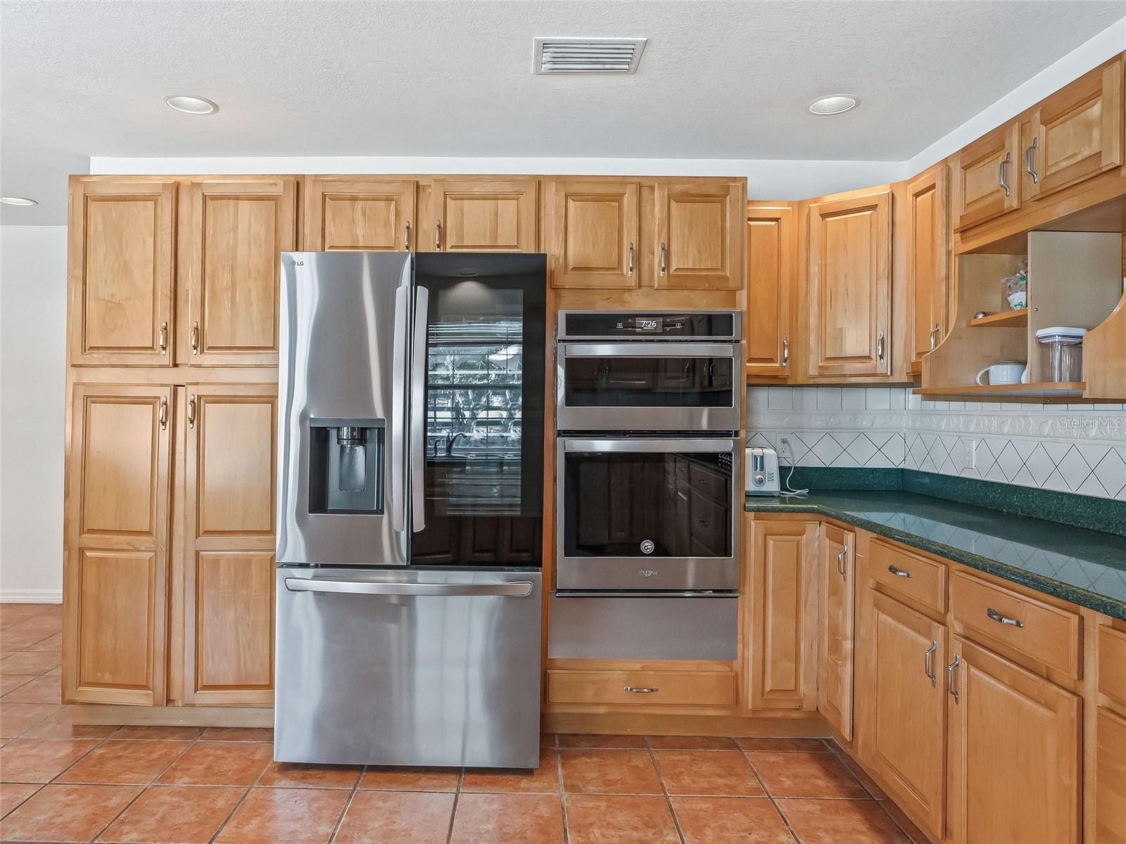 MEADOW WOOD FARMS UN 02 - Residential