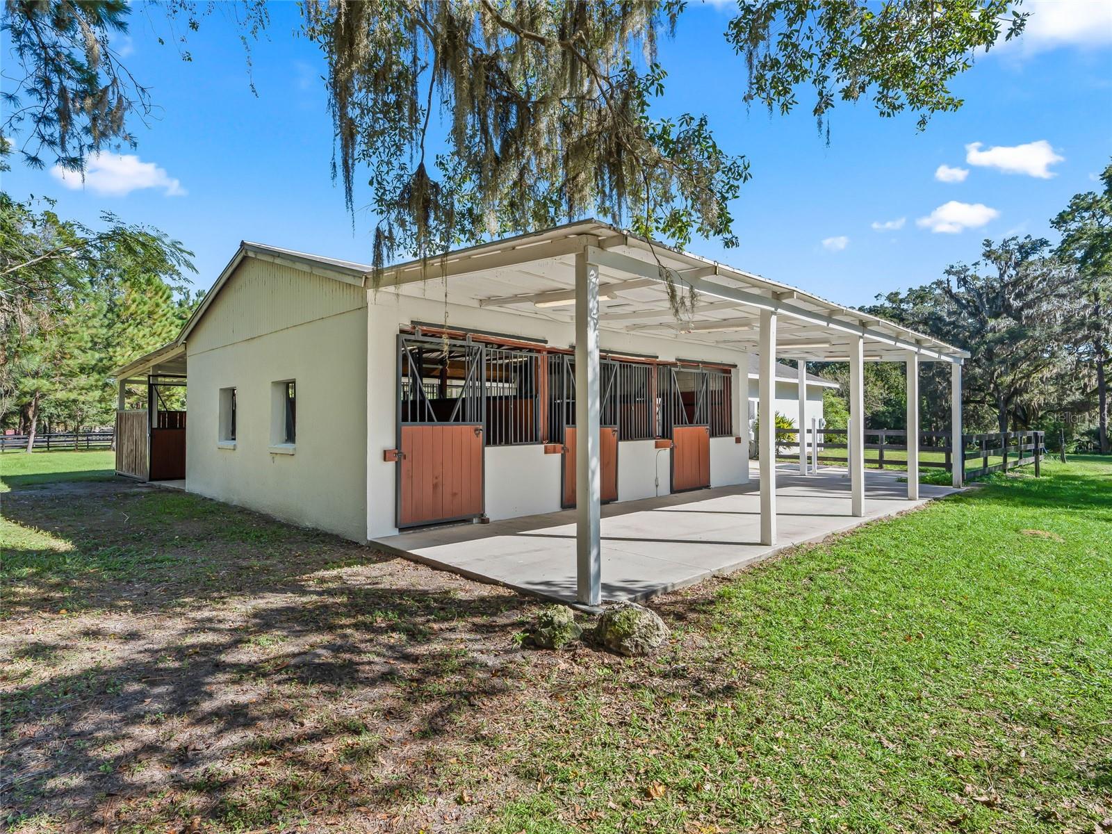 MEADOW WOOD FARMS UN 02 - Residential