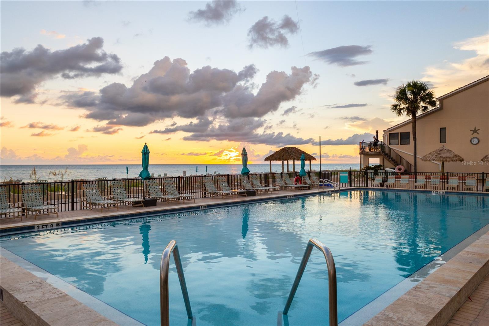 CASA DEL MAR - Residential