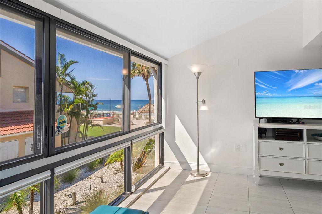 Photo of 4621 Gulf Of Mexico Drive #14F, Longboat Key, FL 34228 (MLS # A4664627)