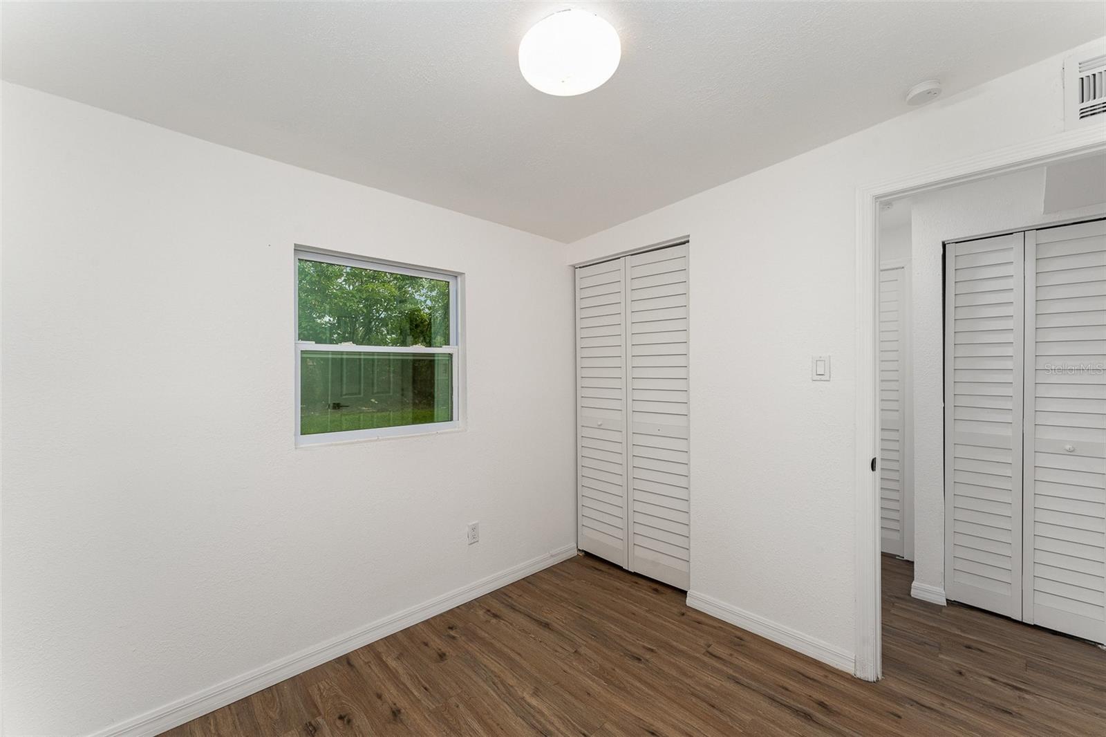 ROANOKE HILLS SUB - Residential Lease