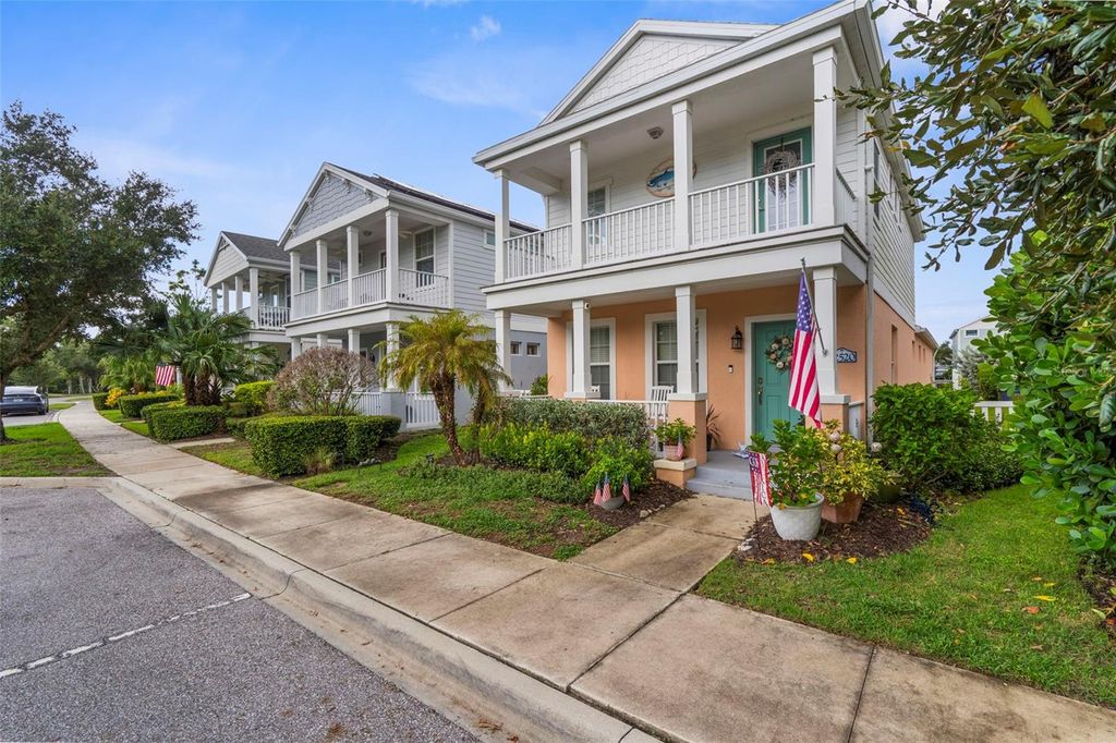 Photo of 12520 Shimmering Oak Circle, Venice, FL 34293 (MLS # A4652119)