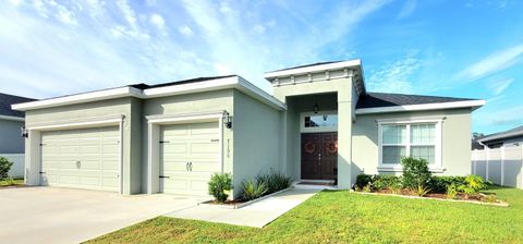 A home in LAKELAND