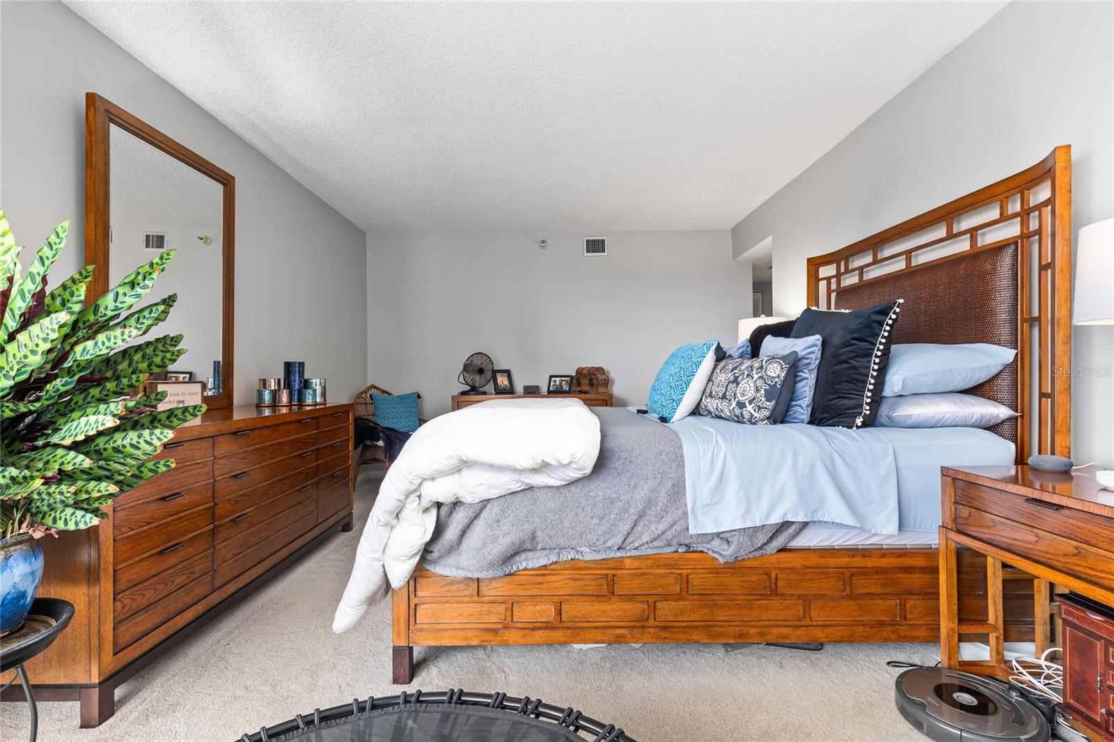 PELICAN BAY YACHT CLUB CONDO BLDG A - Residential