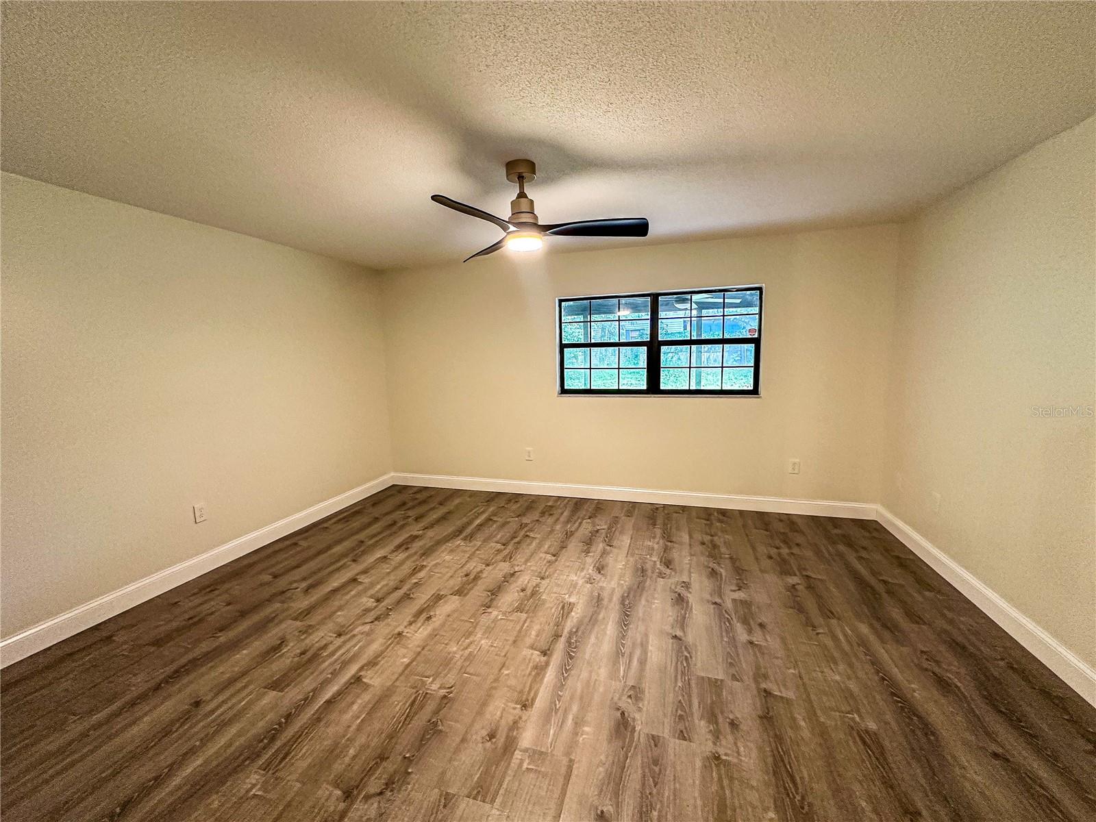 FRUITLAND PARK - Residential