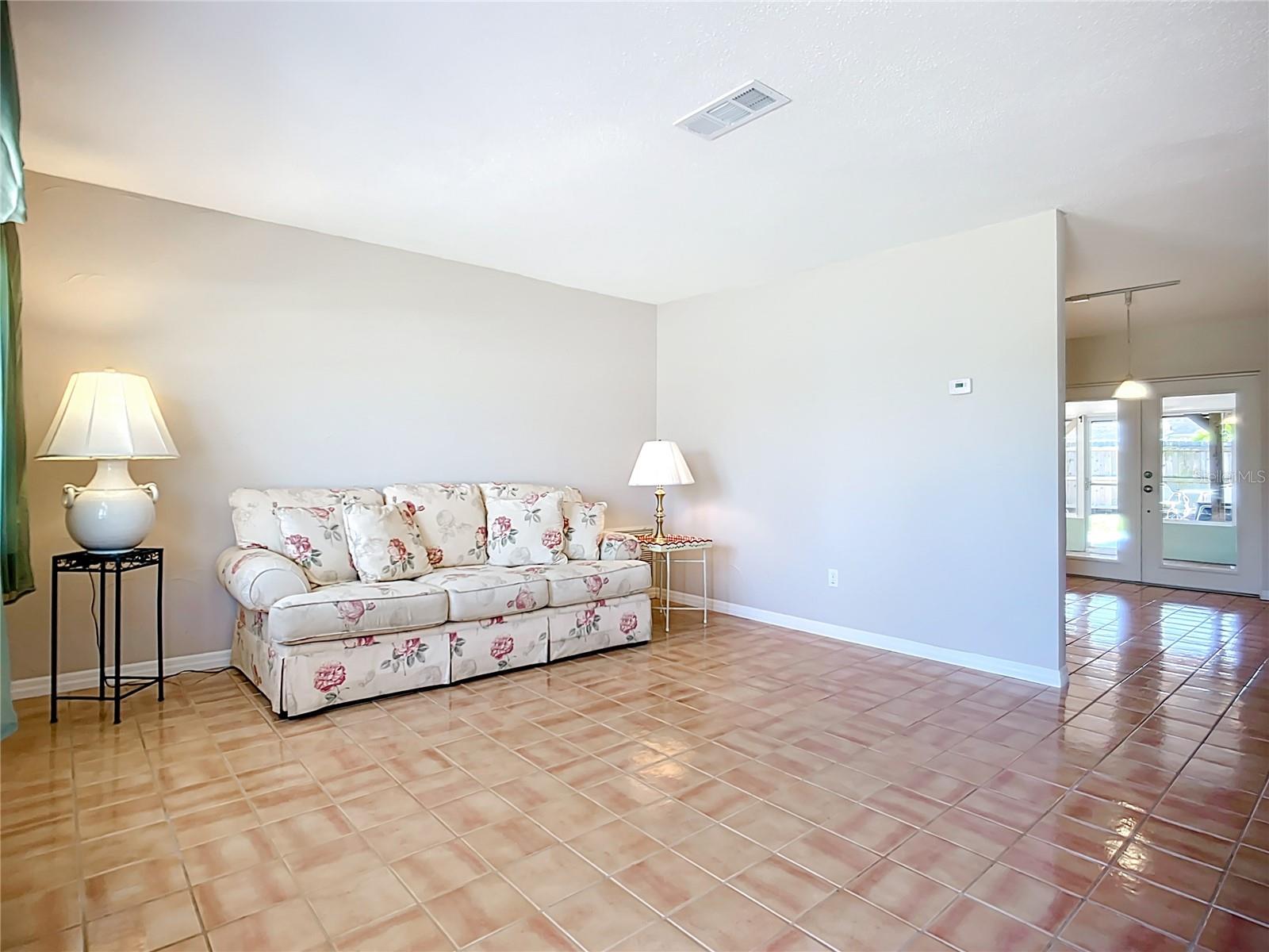 2705 21ST AVENUE W