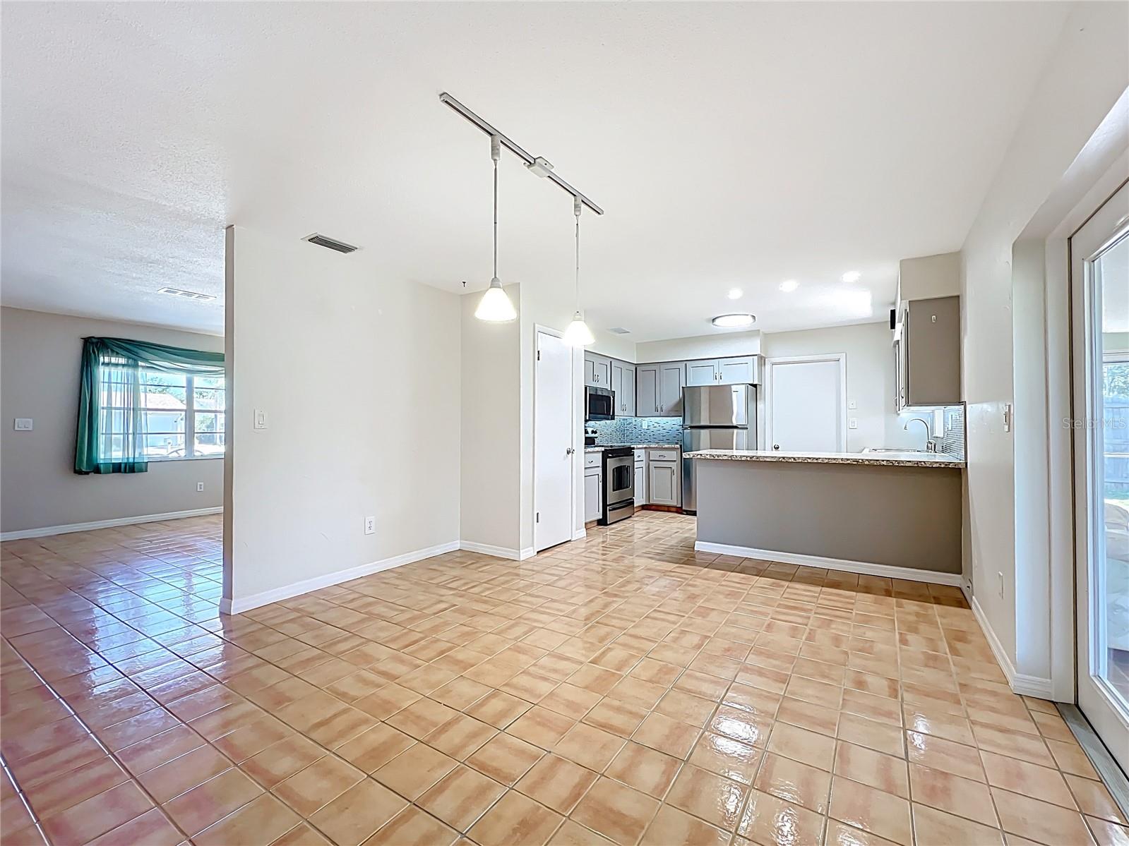 2705 21ST AVENUE W