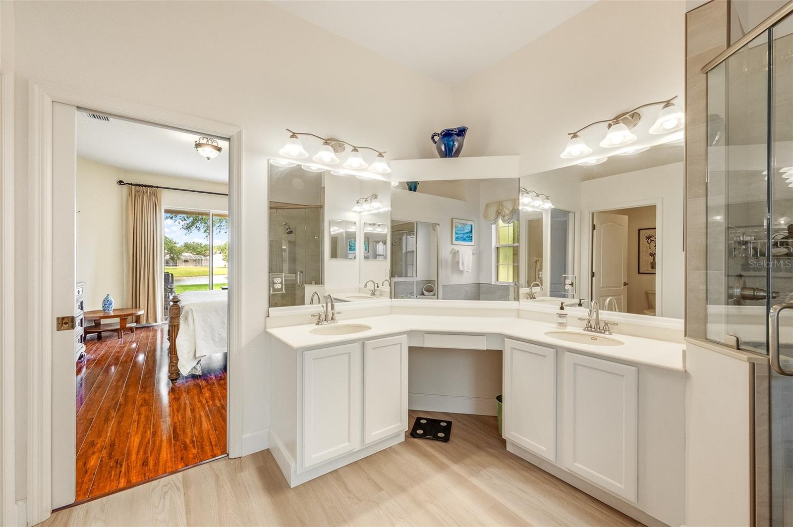MAGNOLIA PARK AT BAYSIDE LAKES - Residential
