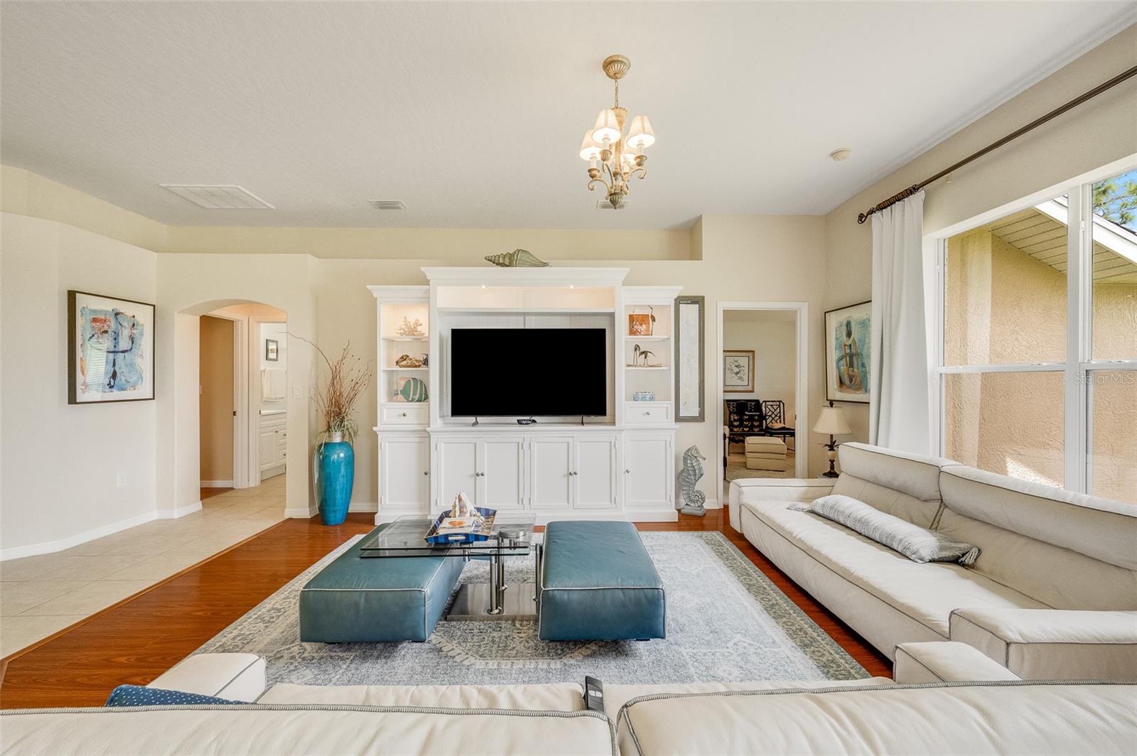 MAGNOLIA PARK AT BAYSIDE LAKES - Residential