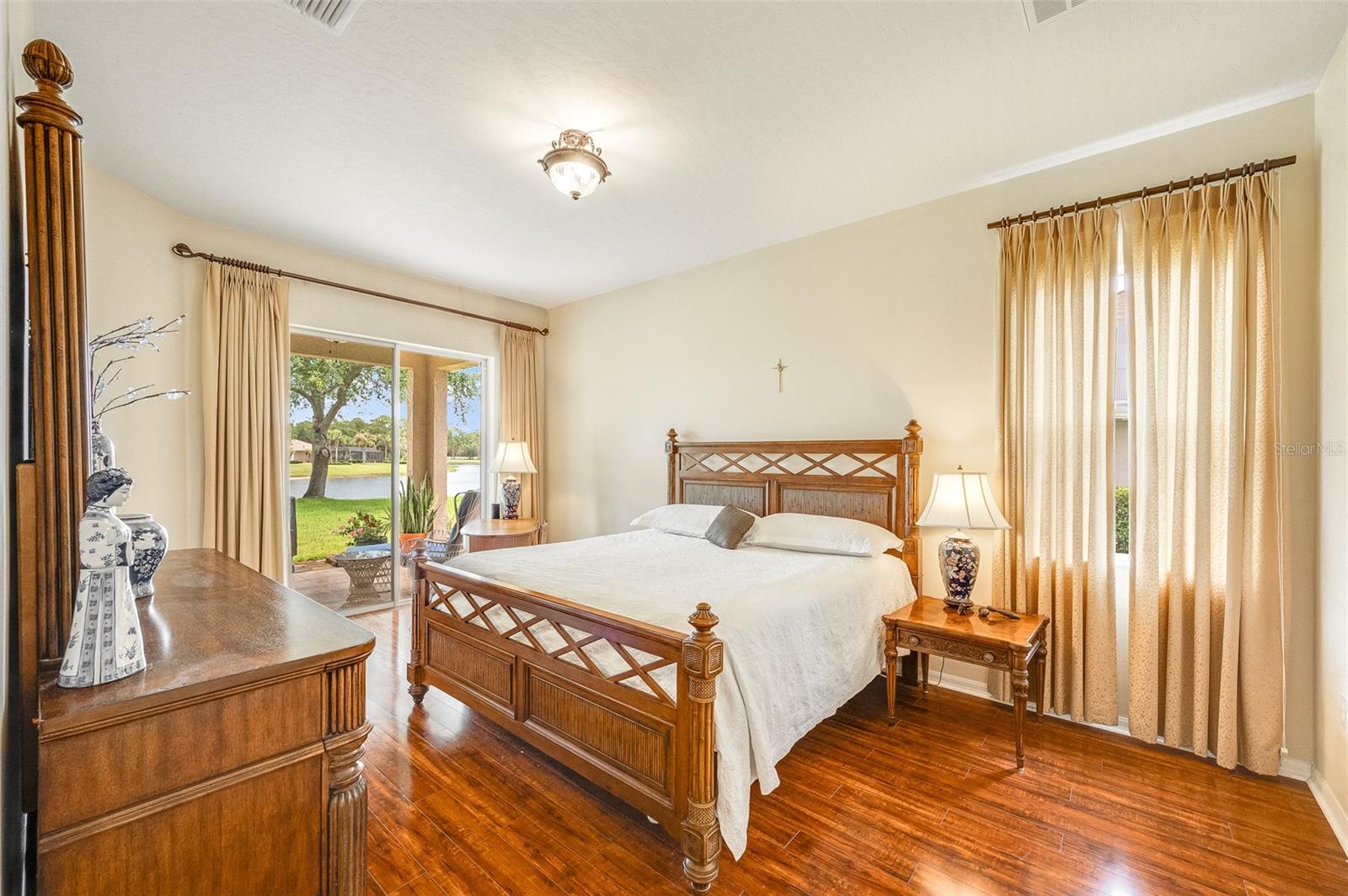 MAGNOLIA PARK AT BAYSIDE LAKES - Residential