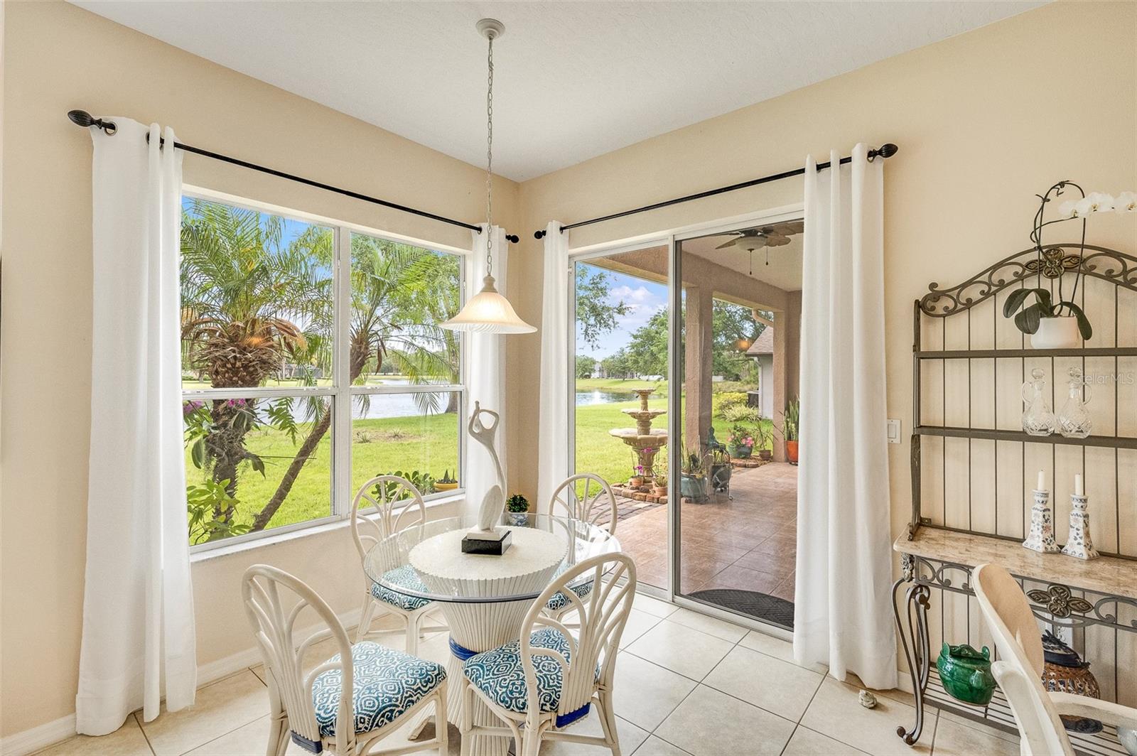 MAGNOLIA PARK AT BAYSIDE LAKES - Residential