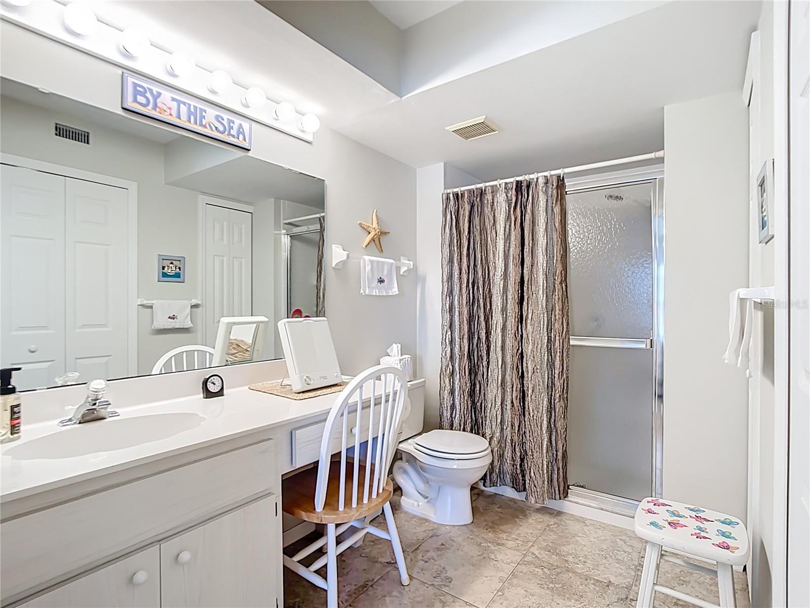 NORTH SHORE/KINGSWAY - Residential